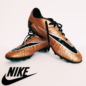 ⚽️ [size: 9] Nike Hypervenom Soccer Cleats Men